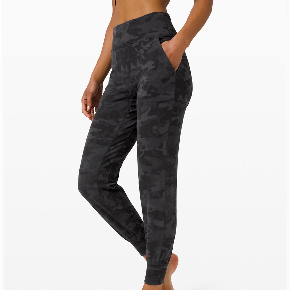 Lululemon align joggers 28”